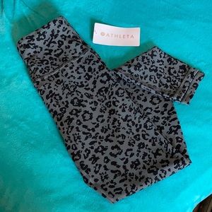 🐆NWT Athleta high rise workout leggings